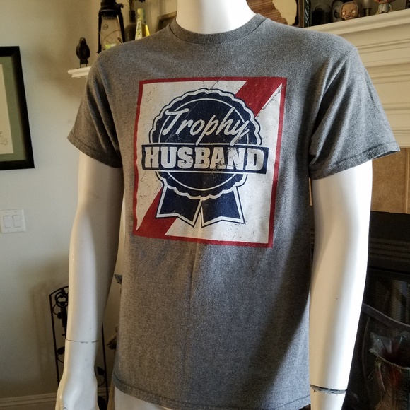 Pabst Blue Ribbon | Shirts | 32 Trophy 